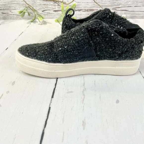 Dolce Vita Black Sparkly Low Top Sneakers - Picture 7 of 11